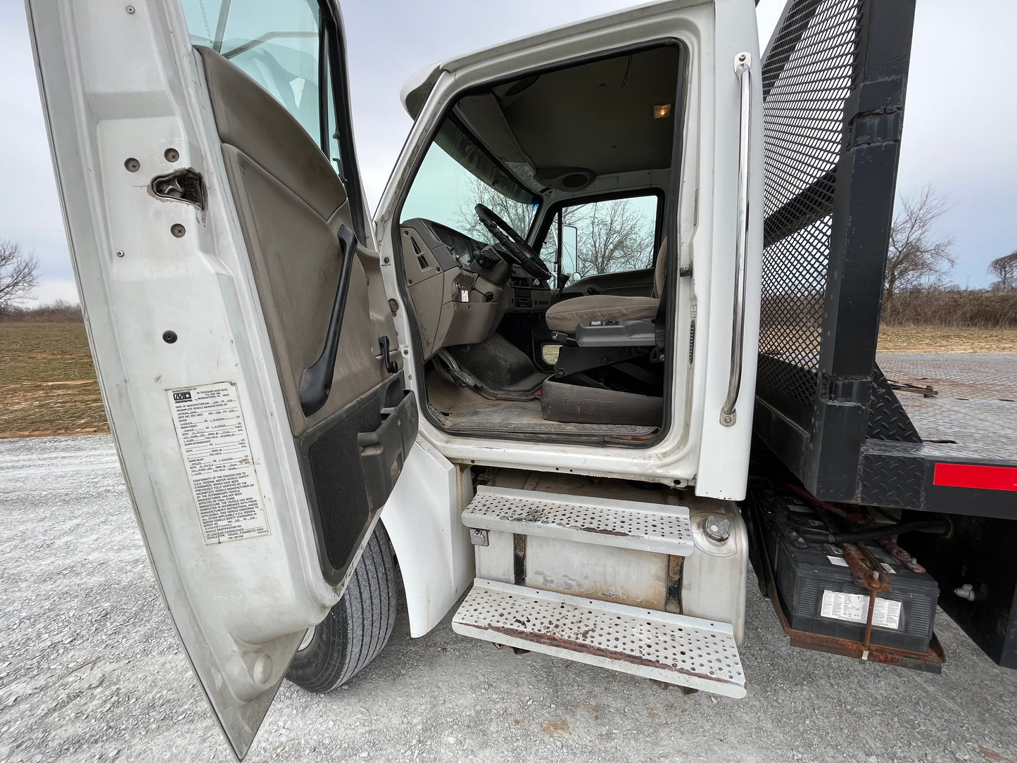 2004 STERLING FLATBED