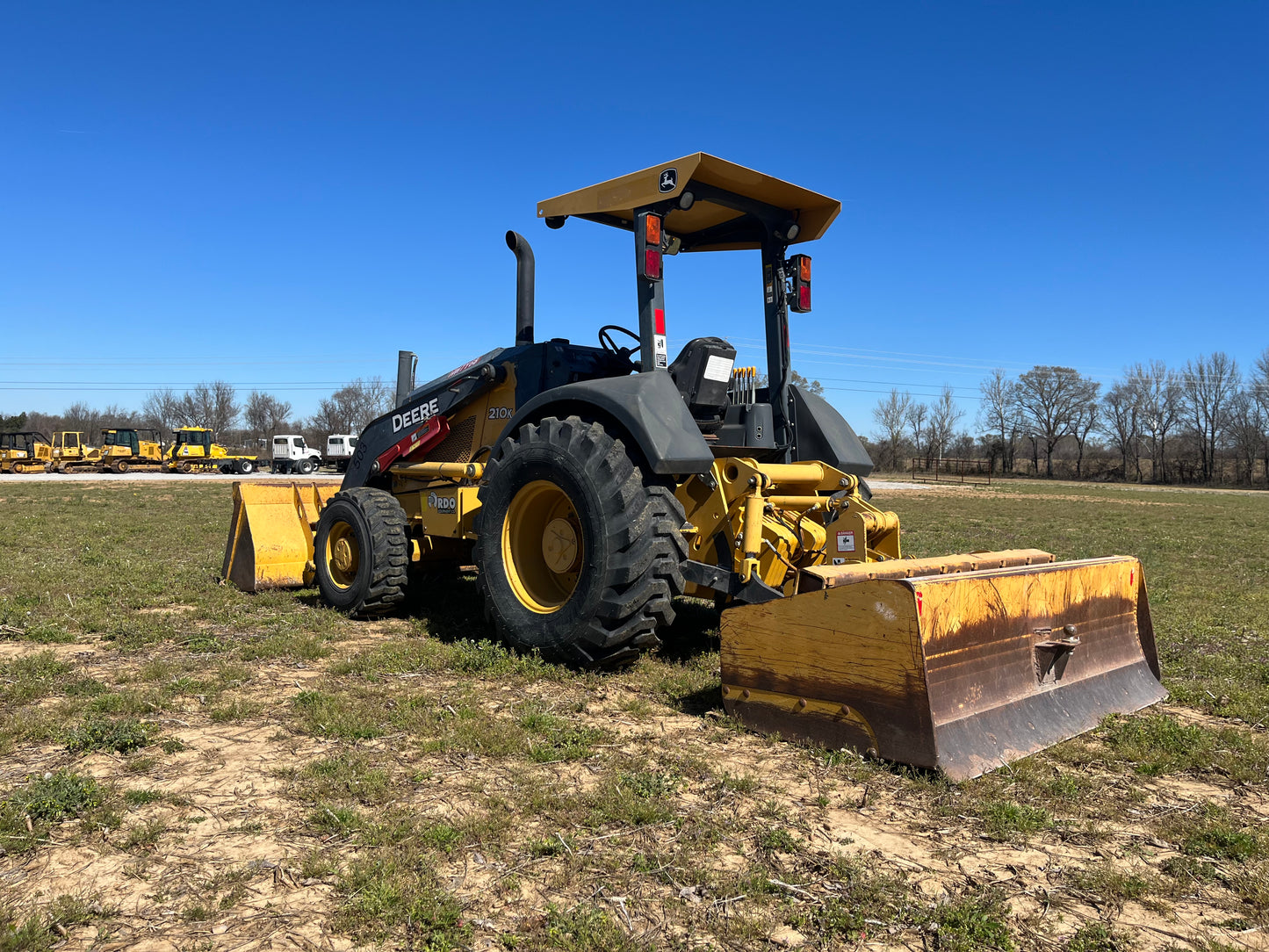 2014 John Deere 210K Skip Loader