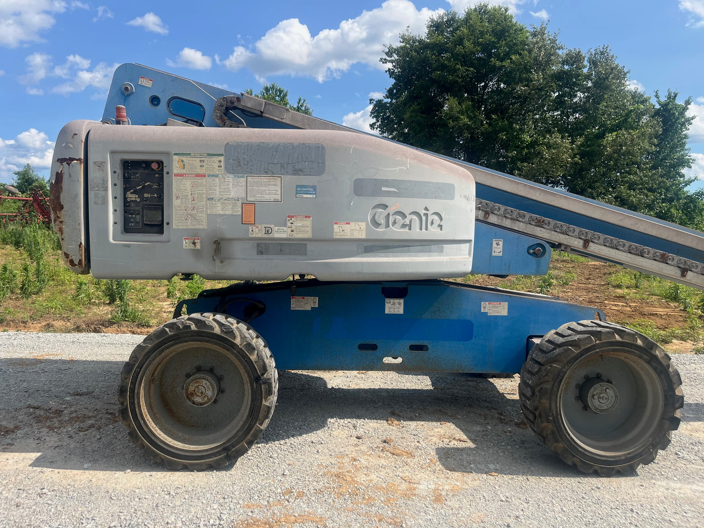 2013 Genie S-60X Telescopic Boom Lift