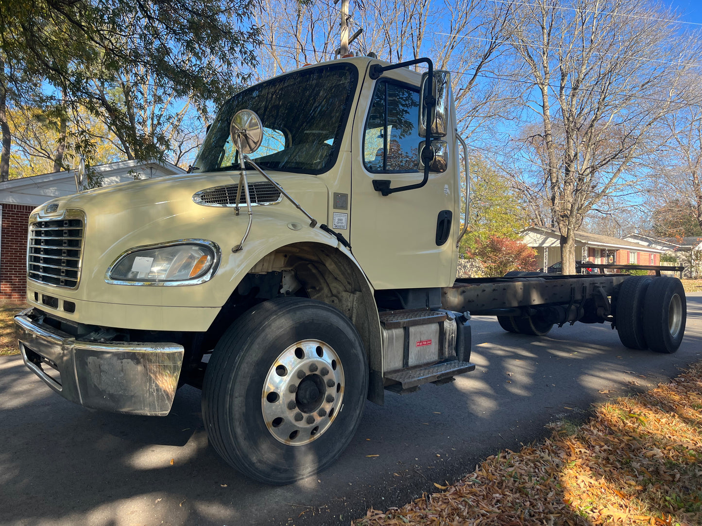 2018 Freightliner Business Class M2 106 Cab & Chassis