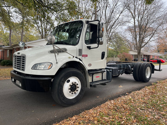2018 Freightliner Business Class M2 106 Cab & Chassis