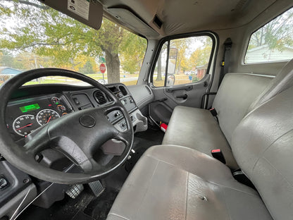 2018 Freightliner Business Class M2 106 Cab & Chassis