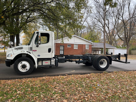 2018 Freightliner Business Class M2 106 Cab & Chassis