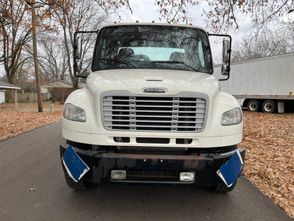 2015 Freightliner Business Class M2 106 Cab & Chassis