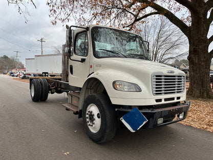 2015 Freightliner Business Class M2 106 Cab & Chassis