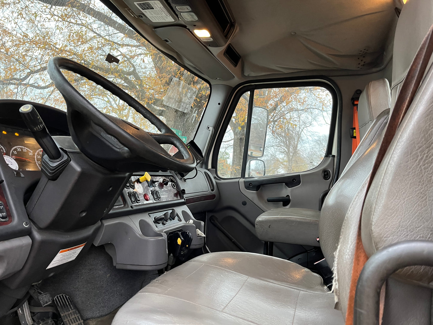 2015 Freightliner Business Class M2 106 Cab & Chassis