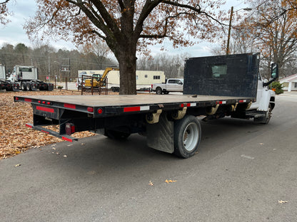 2007 GMC TopKick C5500 Flatbed Truck