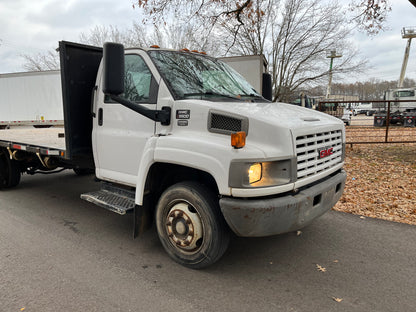 2007 GMC TopKick C5500 Flatbed Truck
