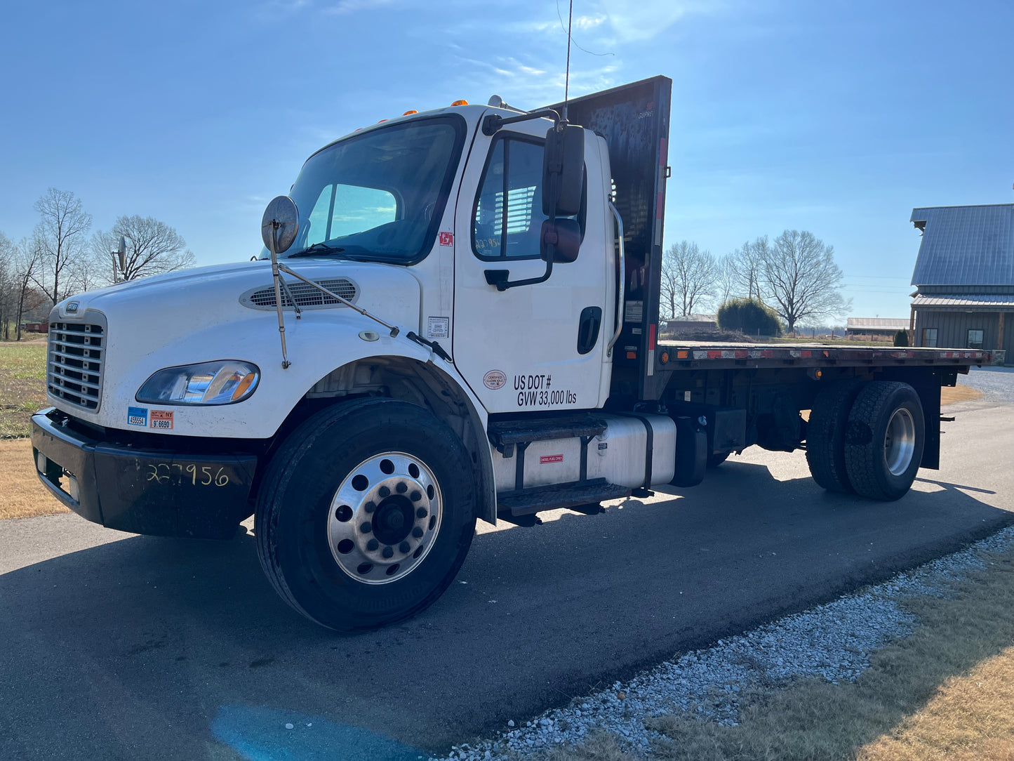 2017 Freightliner Business Class M2 106 Flatbed Truck
