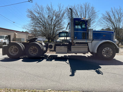 2018 Peterbilt 389 Day Cab