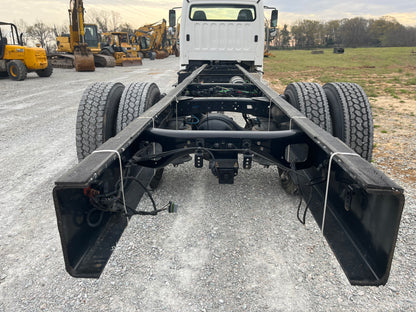 2018 Freightliner Business Class M2 106 Cab & Chassis