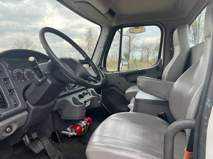 2018 Freightliner Business Class M2 106 Cab & Chassis
