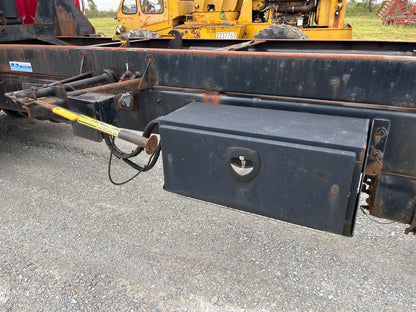 2018 Freightliner Business Class M2 106 Hooklift Truck
